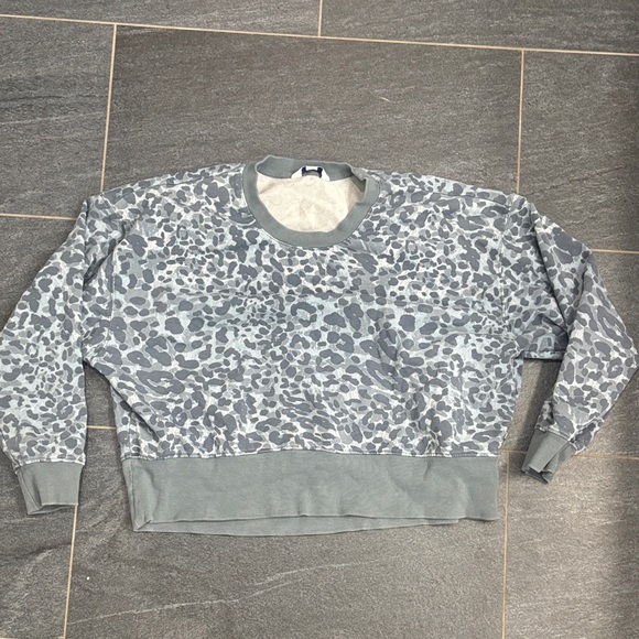 JoyLab blue toned cheetah print cropped sweater - Picture 1 of 2